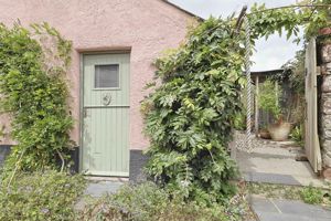 Photo 10- click for photo gallery